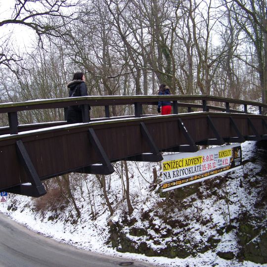 Footbridge from the parking in Křivoklát
