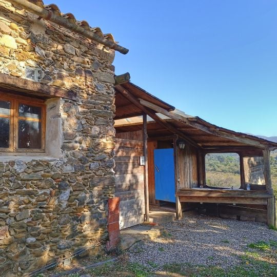 Terreny d'acampada Mas Tres Puig de Dalt