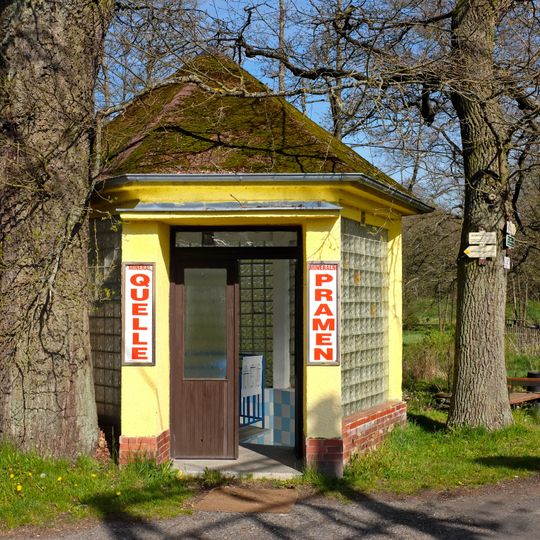 Fuente de aguas minerales de Doubrava