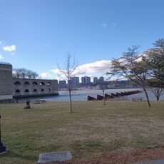 Riverbank State Park