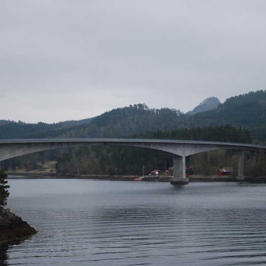 Straumsund Bridge
