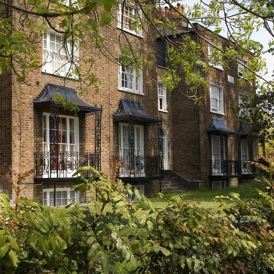 8-18, Lordship Lane N17