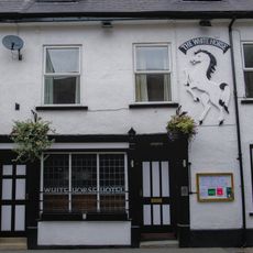 No.13 (The White Horse Ph) High Street