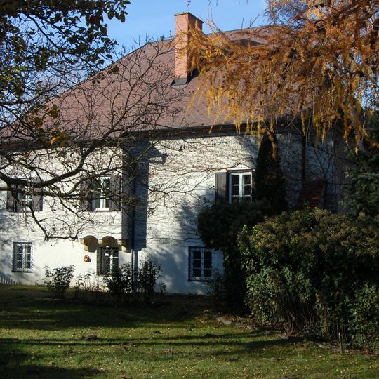 Pfarrhof, Muthmannsdorf