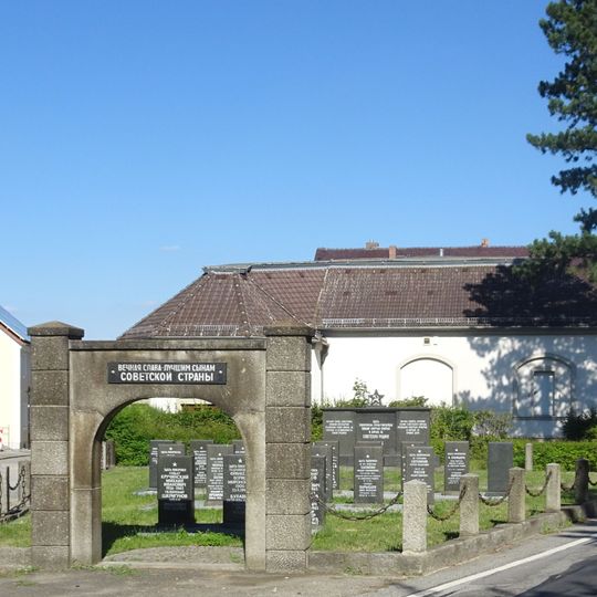 Sowjetischer Ehrenfriedhof Pestalozziplatz