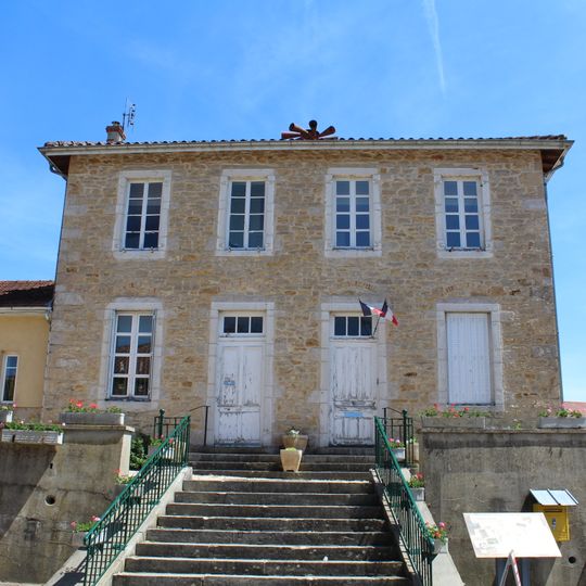 Town hall of Pirajoux