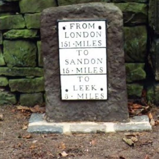 Milestone, Cheddleton Park, by gates to Ashcombe Park