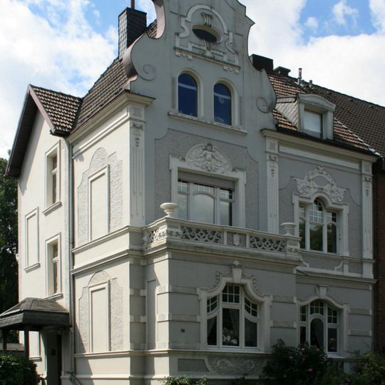 Jülicher Straße 10