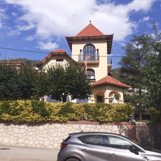 Cases a la carretera de Ribes