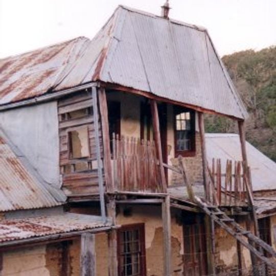 Mountain View Homestead and General Store
