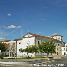 Igreja das Servas, torre e claustro