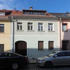 Wohnhaus in geschlossener Bebauung Hoyerswerdaer Straße 17