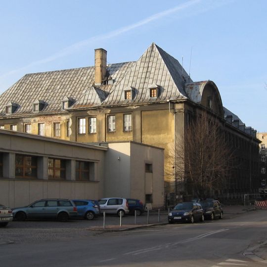 Gmach komisariatu policji w Katowicach