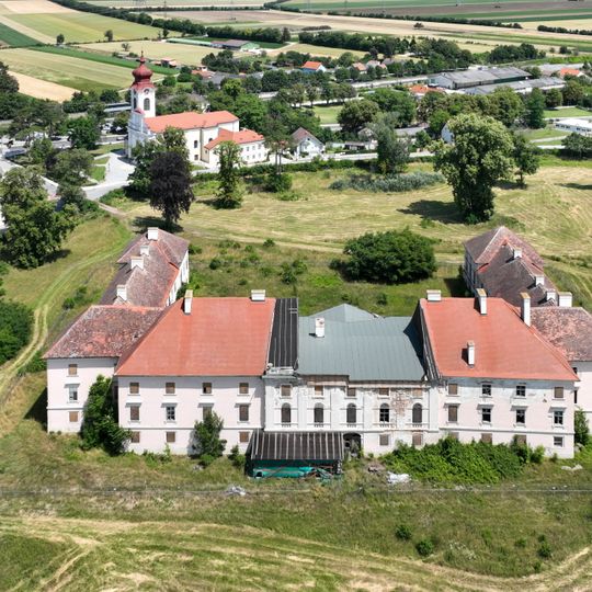 Trautmannsdorf Castle