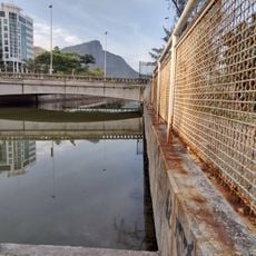 Guarda-corpo do Jardim de Alá