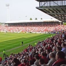 Racecourse Ground