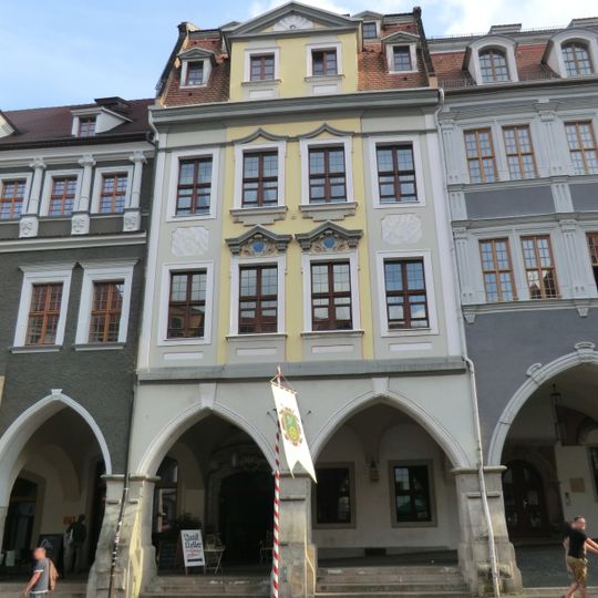 Wohnhaus in geschlossener Bebauung Untermarkt 3
