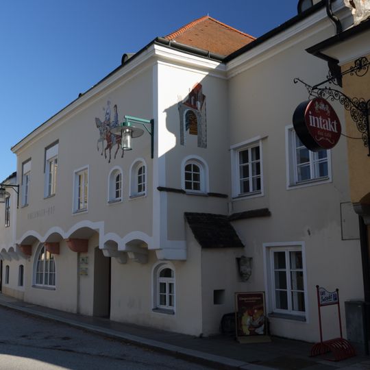 Nibelungenhof, Pöchlarn