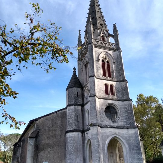 Église Saint-Pierre-et-Saint-Michel de Lüe