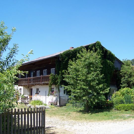 Bauernhaus eines ehem. Dreiseithofes
