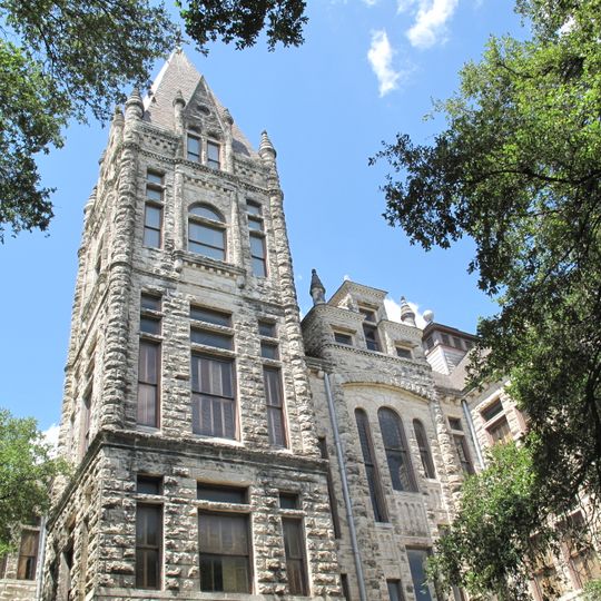 Hugh Roy and Lillie Cullen Building