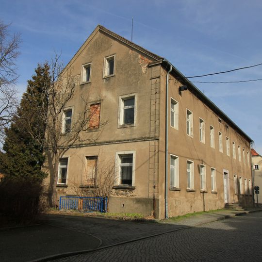 Ehemalige Kirchschule und winkliges Wohnhaus Purschwitz 11