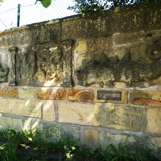 Vysoké Veselí Castle