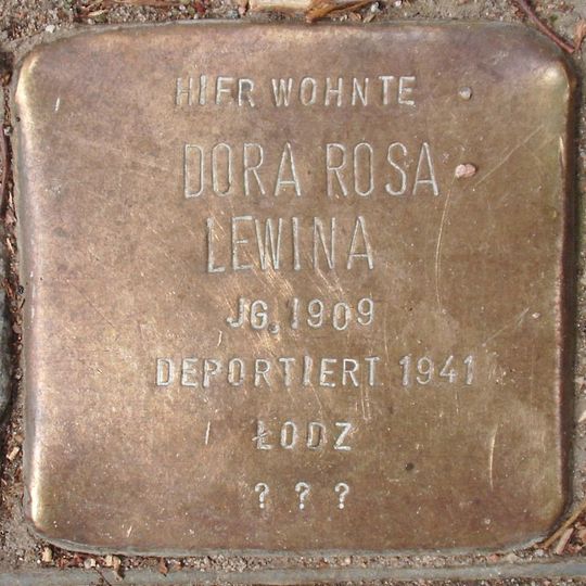 Stolperstein dedicated to Dora Rosa Lewina