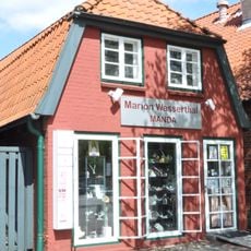 Wohn- und Geschäftshaus