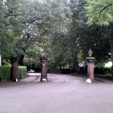 4 Gate Piers To The Estate