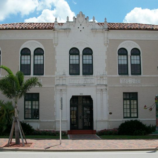 Old Fort Pierce City Hall