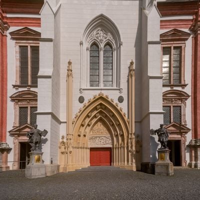 Entrance 5
