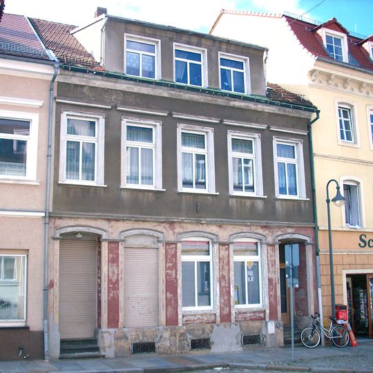 Wohnhaus in geschlossener Bebauung Julius-Kühn-Platz 12