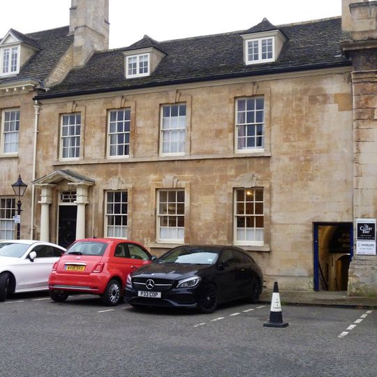 21, St George's Square