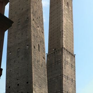 Asinelli tower