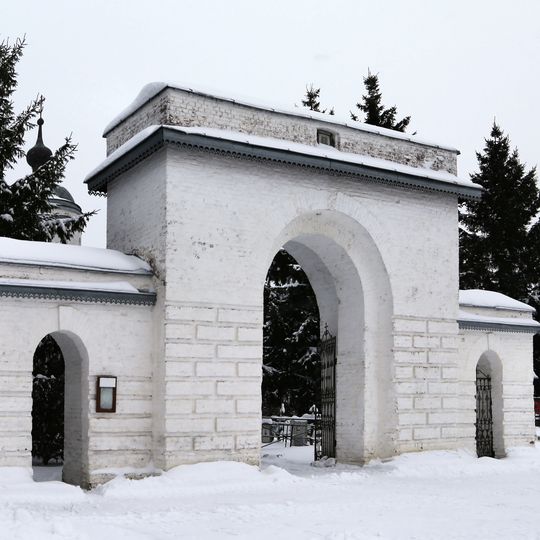 Ограда с воротами