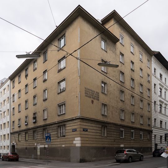 Wohnhausanlage Badgasse 10