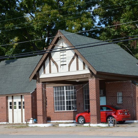Jameson-Richards Gas Station