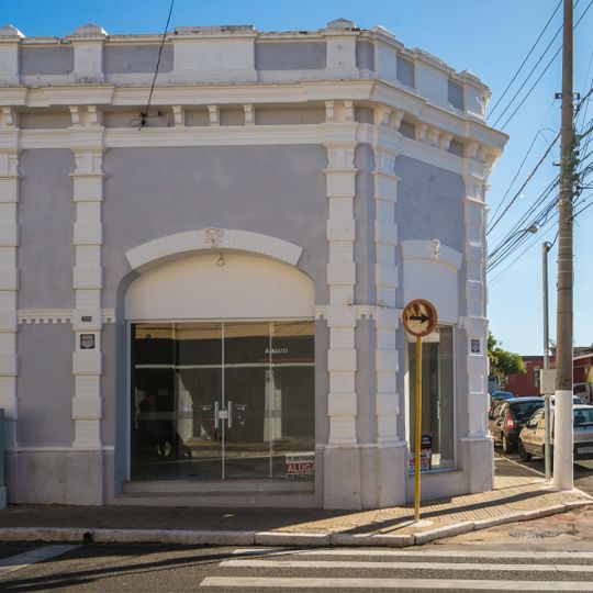 Building at Rua Floriano Peixoto, 318