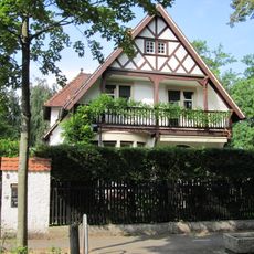 Ernst-Ludwig-Allee 8