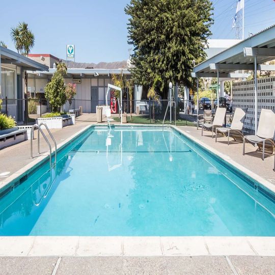 Travelodge by Wyndham San Francisco Airport North