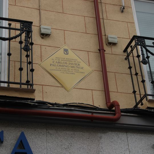Commemorative plaque to Carlos Palomino