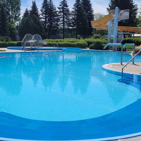 Wald- und Erlebnisbad