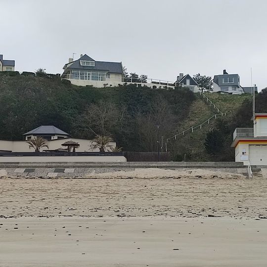 Plage surveillée de l'Ermitage