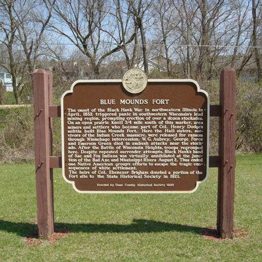 Fort Blue Mounds