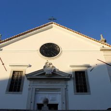 Escultura junto ao antigo Convento dos Inglesinhos