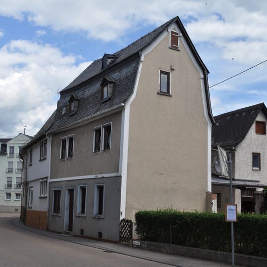 Brunnenstraße 9