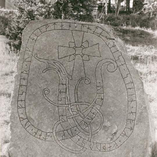 Uppland Runic Inscription 511