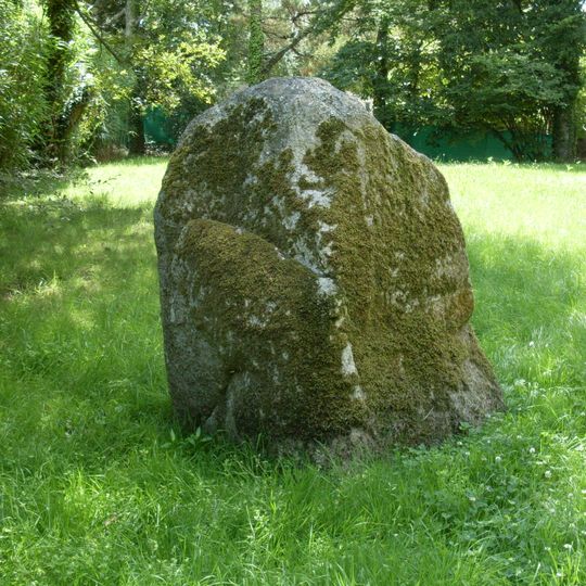 Menhir de Poulquer