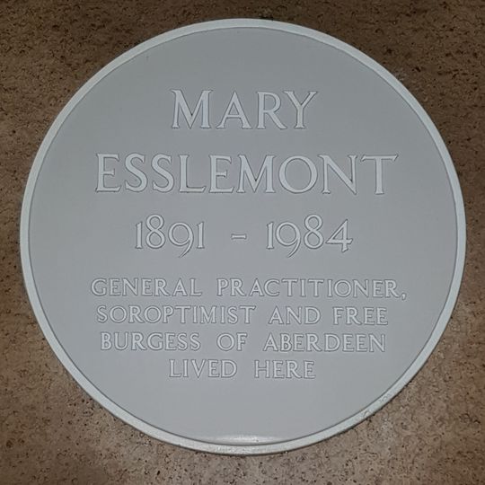 Commemorative plaque to Mary Esslemont